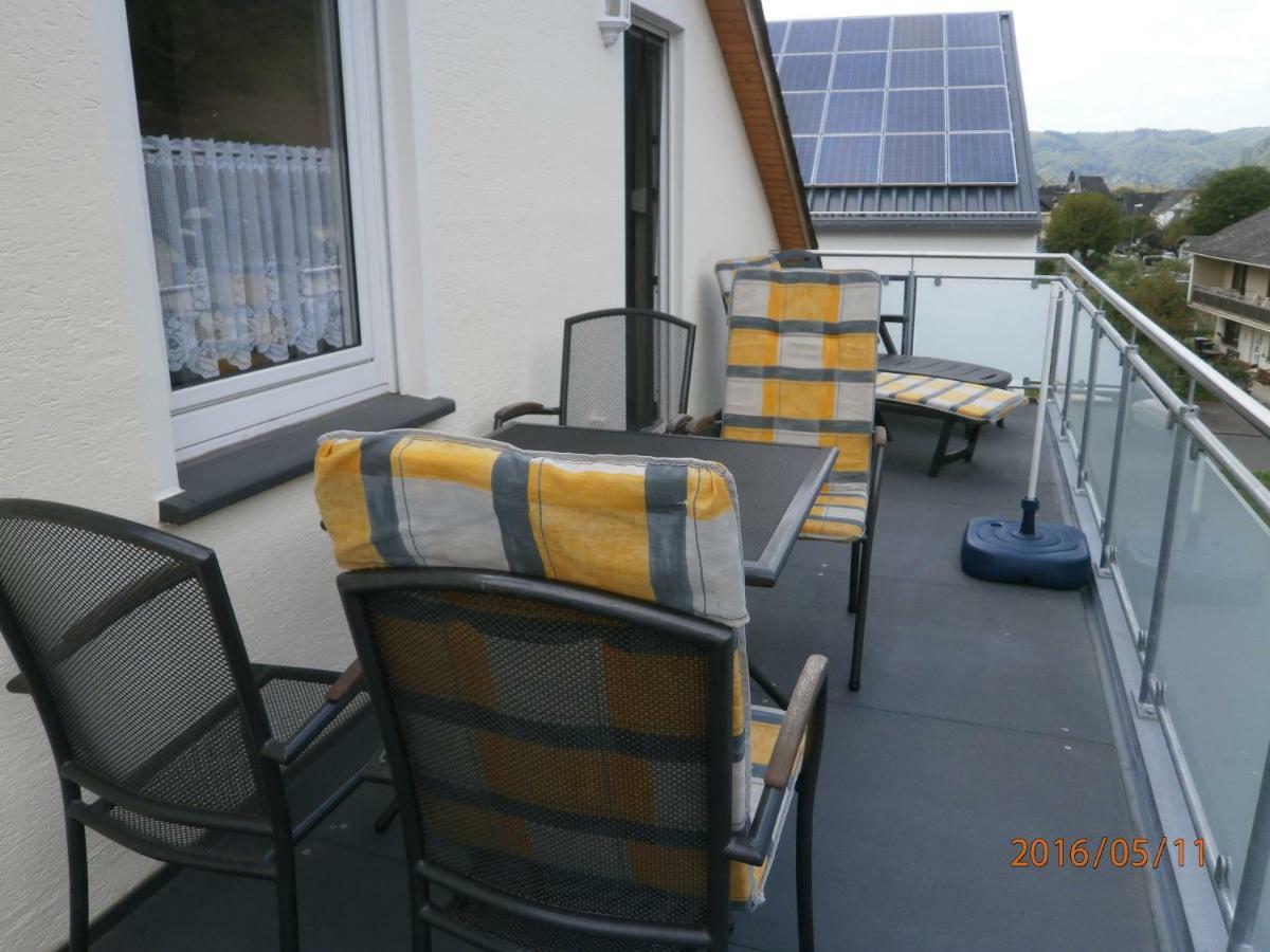 Fewo Moselblick Apartment Ernst Exterior photo